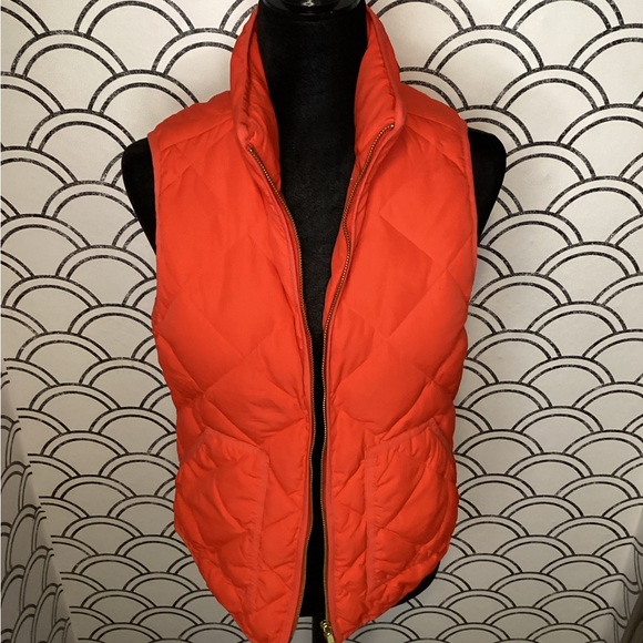 J. Crew Quilted Orange Vest – Size Small | Bold Color Meets Classic Utility - Picture 2 of 10